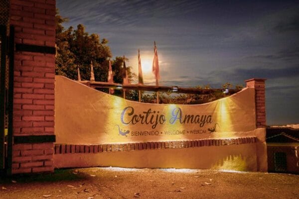 Moteru stovyklos Ispanijoje vila