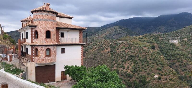 Moteru stovykla Ispanijoje